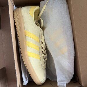 Adidas Bermuda Butter Yellow